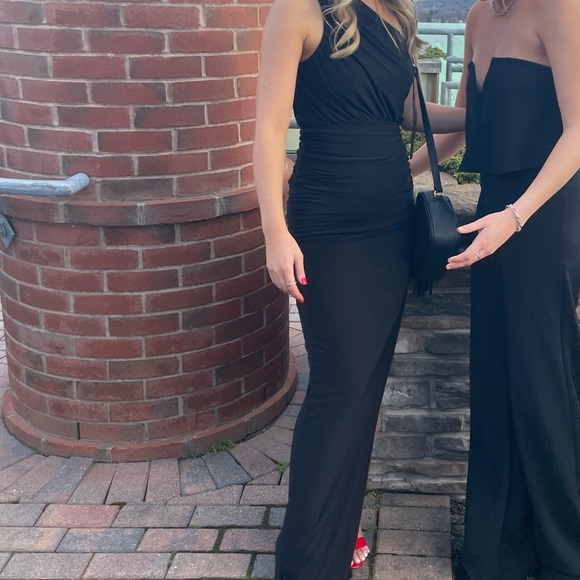 Windsor Formal One-Shoulder Ruched Dress - Picture 2 of 4